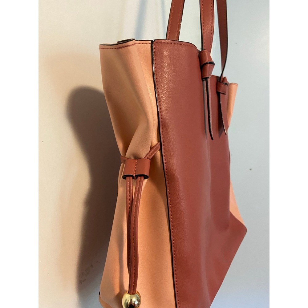 Victoria's Secret Rose Peach Colorblock Tote NWOT - Picture 4 of 6